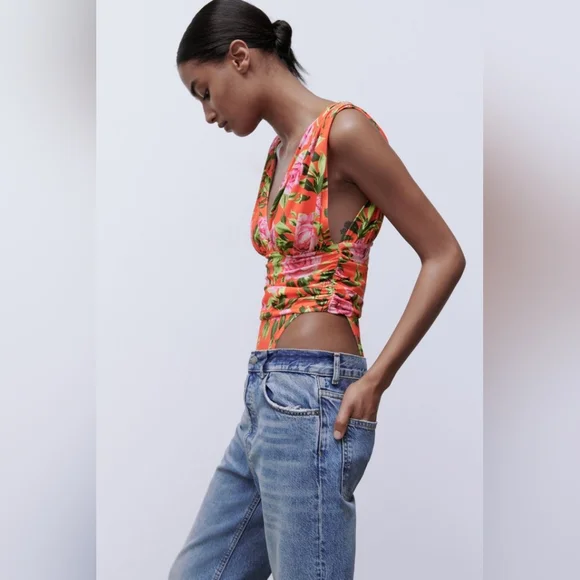 🌞Zara Drape Deep-neck Ruched  Floral Bodysuit Top Floral Sleeveless NWOT - Picture 3 of 16